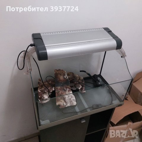 Аквариум 40л с шкаф, снимка 1 - Аквариуми - 43693968