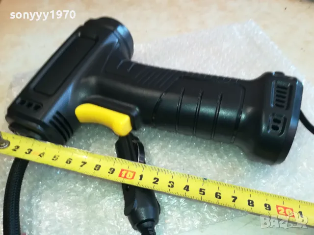 ПИСТОЛЕТ КОМПРЕСОР ЗА ПОМПАНЕ НА ГУМИ 12V С LED ПОДСВЕТКА 1902251553, снимка 11 - Аксесоари и консумативи - 49195873