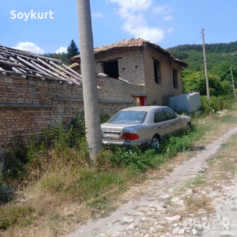 2 имота в един двор  1300М2 с 2 Оранжерии По 150м2 общо 300м2 , снимка 4 - Парцели - 50916749