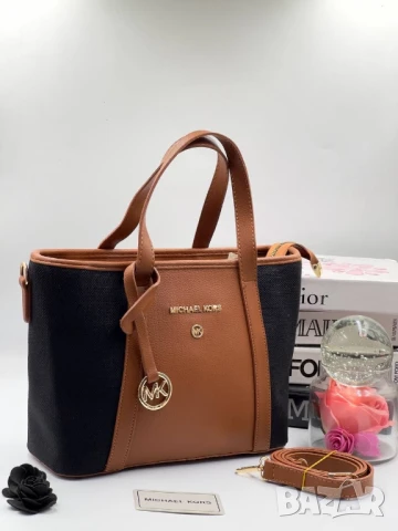 чанти michael kors , снимка 15 - Чанти - 50927413