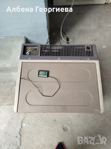 Хладилник ELECTROLUX на 12/220 V и gaz, снимка 5 - Хладилни чанти - 51847587