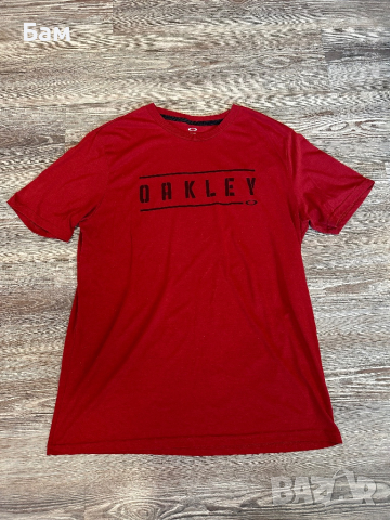 Мъжка тениска Oakley размер Л-ХЛ, снимка 1 - Тениски - 44892881