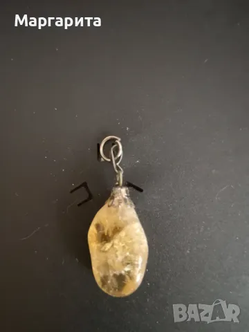 висулка от необработен кварц и сребро