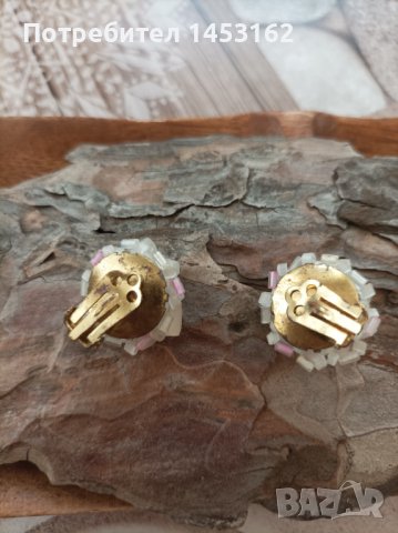 Винтидж обеци от сатенено стъкло , снимка 2 - Други - 40060360