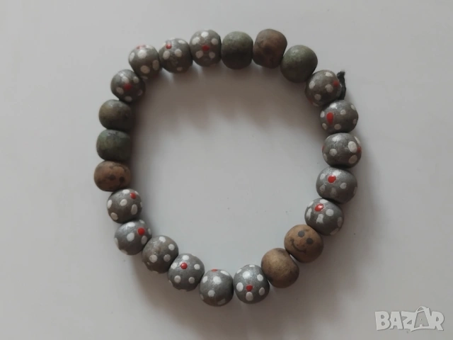 Гривна с дървени рисувани мъниста, снимка 2 - Гривни - 53599102