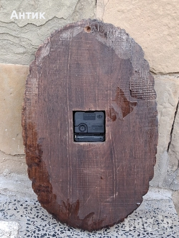 Много Красив Антикварен Стенен Часовник Дърворезба от Соца, снимка 9 - Антикварни и старинни предмети - 52708367