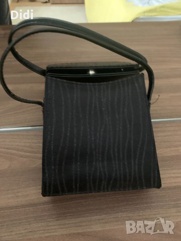 Две  парти чантички, снимка 3 - Чанти - 22321580