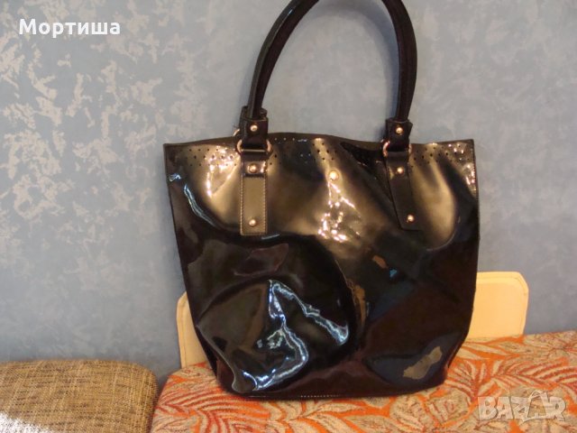 Голяма лачена чанта  РАЗПРОДАЖБА