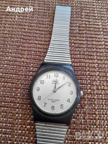 Часовник Q&Q, снимка 2 - Други ценни предмети - 35559242