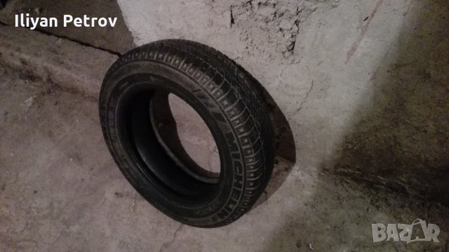 Гума Michelin 13" 145/70/13 с вътрешна, снимка 1 - Гуми и джанти - 32593487