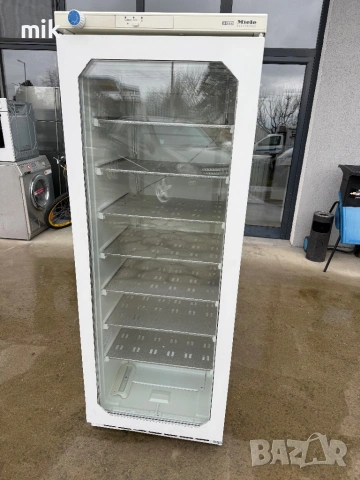 Минусова хладилна витрина Миеле 162 см 