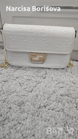 Damska chianta biala, снимка 2 - Чанти - 52483782