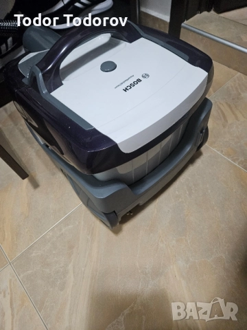 Bosch BWD41720- прахосмукачка за мокро и сухо почистване(СЪСТОЯНИЕ ОТЛИЧНО!!!), снимка 4 - Прахосмукачки - 52714132