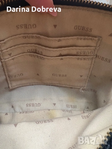 Дамска чанта Guess Noelle, снимка 6 - Чанти - 52319555