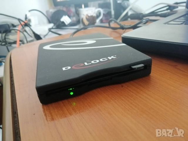 USB Floppy /флопи-диск/ устройство. , снимка 2 - Кабели и адаптери - 52116255