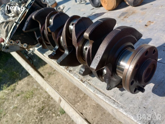 Колянов вал Пежо Ситроен 2.0 16в бензин код EW10/D, снимка 2 - Части - 50671200