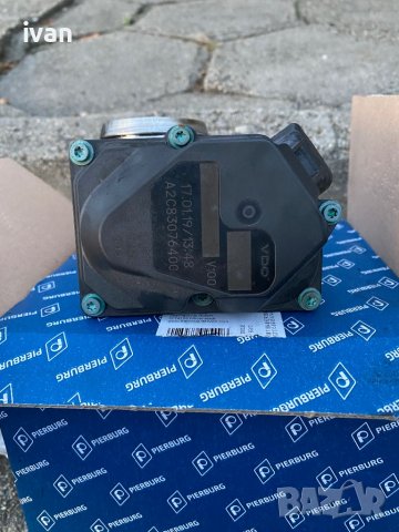 Дроселова клапа за Audi Q3, снимка 2 - Части - 38972133