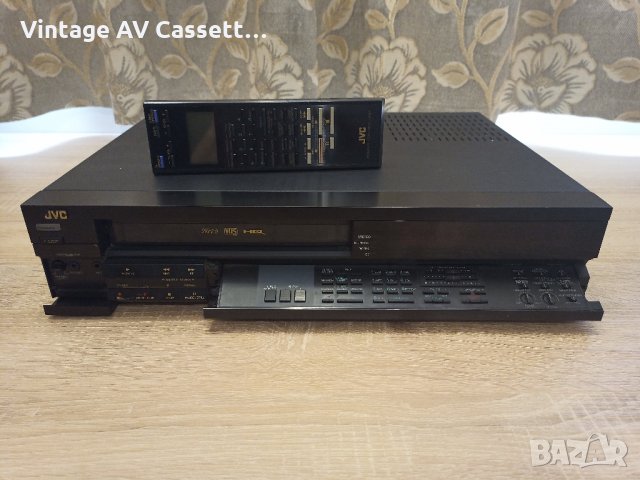 Продавам VHS Видеорекордер JVC HR-D530E, снимка 3 - Плейъри, домашно кино, прожектори - 32297854