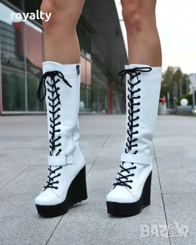 Ботуши на платформа - бяла кожа с черно ходило и черни връзки