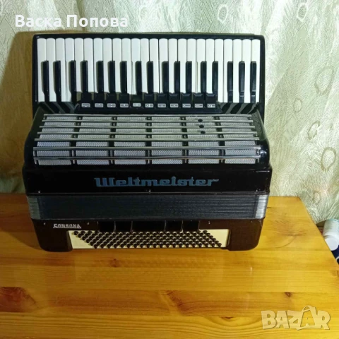 Акордеон Weltmeister Consona.. 120 баса, снимка 1