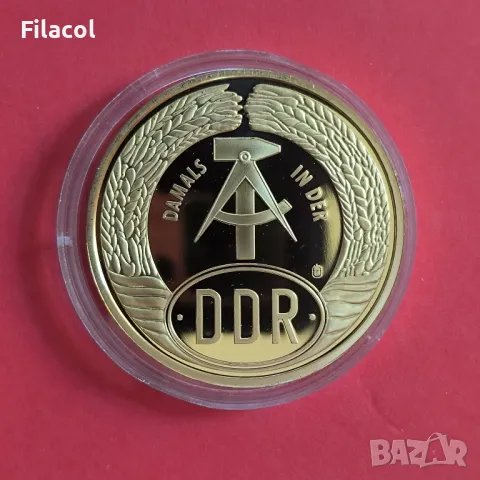 Плакет / медал Германия ГДР Вилхелм ПИК Онователя на Републиката, снимка 2 - Антикварни и старинни предмети - 50064980