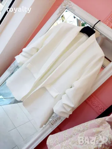 Бяло пролетно сако 