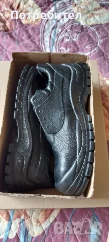 работни обувки с бомбе  3 чифта 