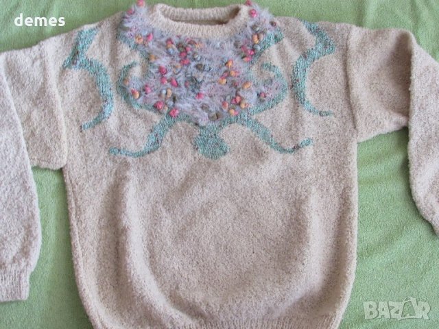  Ръчно плетена блуза с мотиви цвят шампанско, снимка 2 - Блузи с дълъг ръкав и пуловери - 32511905