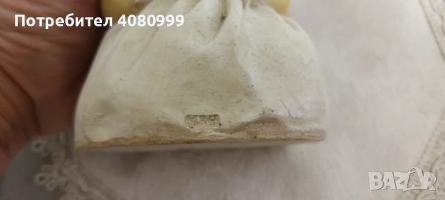 Фигурка "Къдраво момиченце с капела в скута", клей, мисля. , снимка 7 - Колекции - 51969110