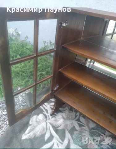 Ретро витрина-дърво и стъкло ., снимка 5 - Секции и витрини - 50569212