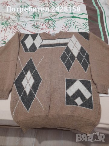 Продавам мъжки пуловер