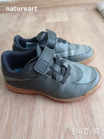 Обувки за момче Nike, Quechua 26,28 номер, снимка 9 - Детски маратонки - 40502924