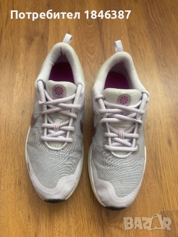 Дамски маратонки Nike, снимка 2 - Маратонки - 52721006