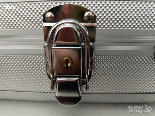 Нумизматичен  алуминиев куфар за 205 монети , снимка 4 - Нумизматика и бонистика - 44128550