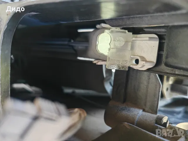 Фар Audi Q3 Bi-Xenon LED Face десен / Фар Ауди Кю3 Оригинален, снимка 8 - Части - 49989989