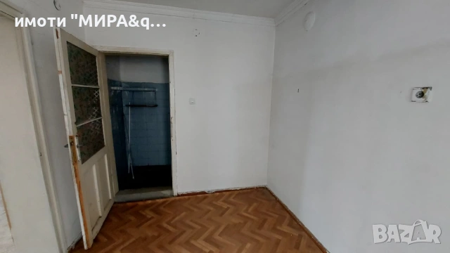 Къща в широк център на град Хасково, снимка 4 - Къщи - 53228887