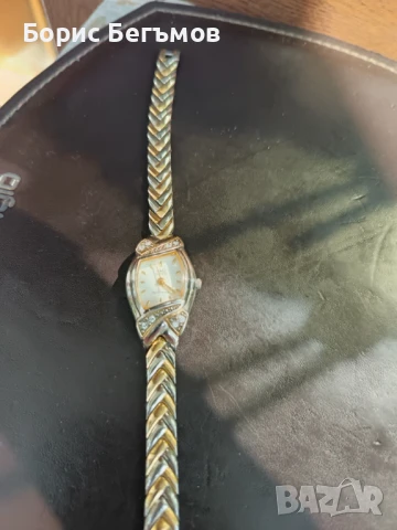 Дамски часовник Q&Q, снимка 6 - Дамски - 50952074