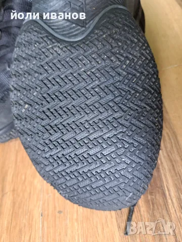 Зимни маратонки -Jordan-39 номер, снимка 3 - Маратонки - 47964225