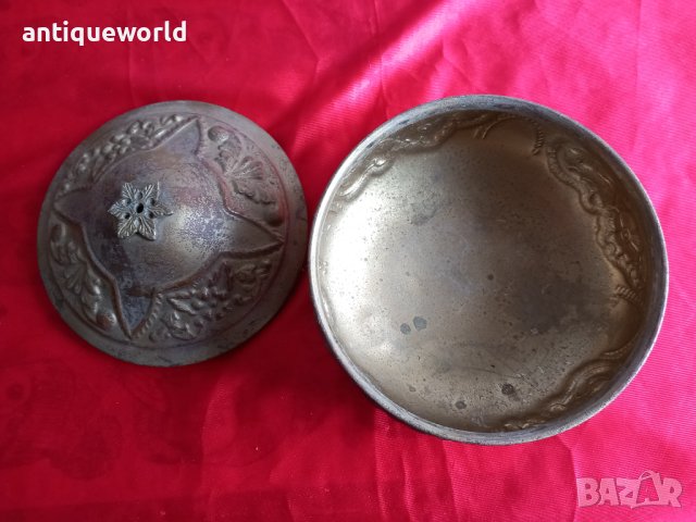 Стара Възрожденска Ръчно Кована Кутия за Бижута, снимка 4 - Антикварни и старинни предмети - 43757945