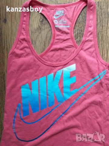 Nike - страхотен дамски потник