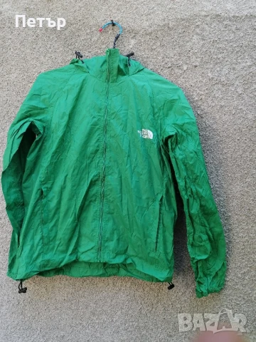 Продавам три чисто нови тънки леки ветровки /якета The North Face, снимка 12 - Якета - 50795353