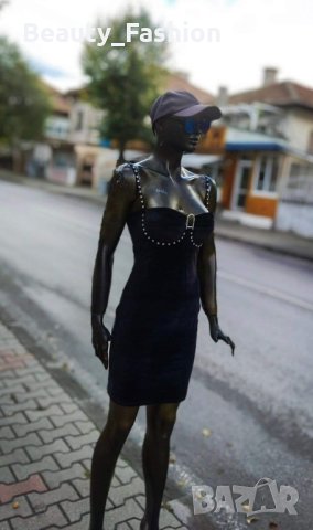 Черна велурена рокля 