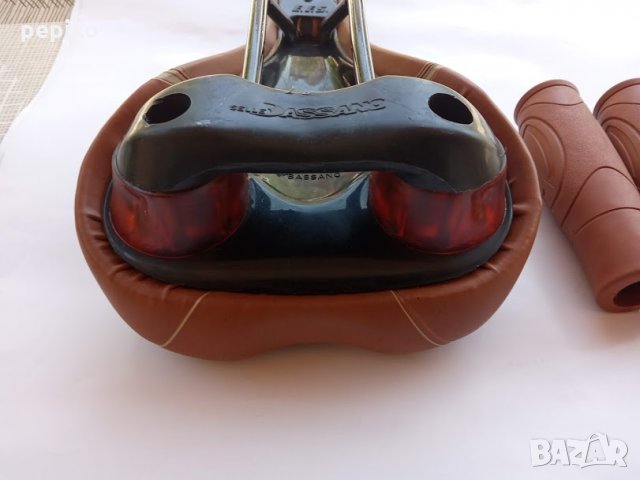 Продавам колела внос от Германия Комплект нови седалка и грипове SELLE ASSANO ITALY, снимка 8 - Велосипеди - 28644786