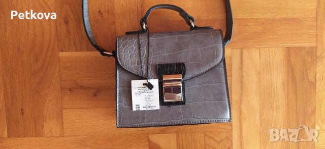 Дамска чанта, снимка 4 - Чанти - 42985587