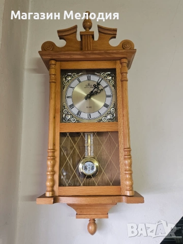 Стенен часовник Meister-Anker  В отлично техническо и визуално състояние.