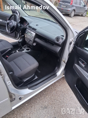 Mazda 2 1.4i 2008g, снимка 8 - Автомобили и джипове - 52694951