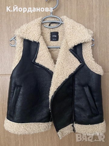 Черен кожен елек, снимка 2 - Елеци - 51994866