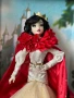Лимитирана колекционерска кукла Снежанка / Disney Designer Collection, снимка 4