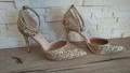 Продавам уникални златни обувки , снимка 1