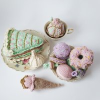 Плетени сладкиши, детски играчки ръчна изработка, плетени играчки, подарък за дете, френски макарони, снимка 3 - Плюшени играчки - 43144350